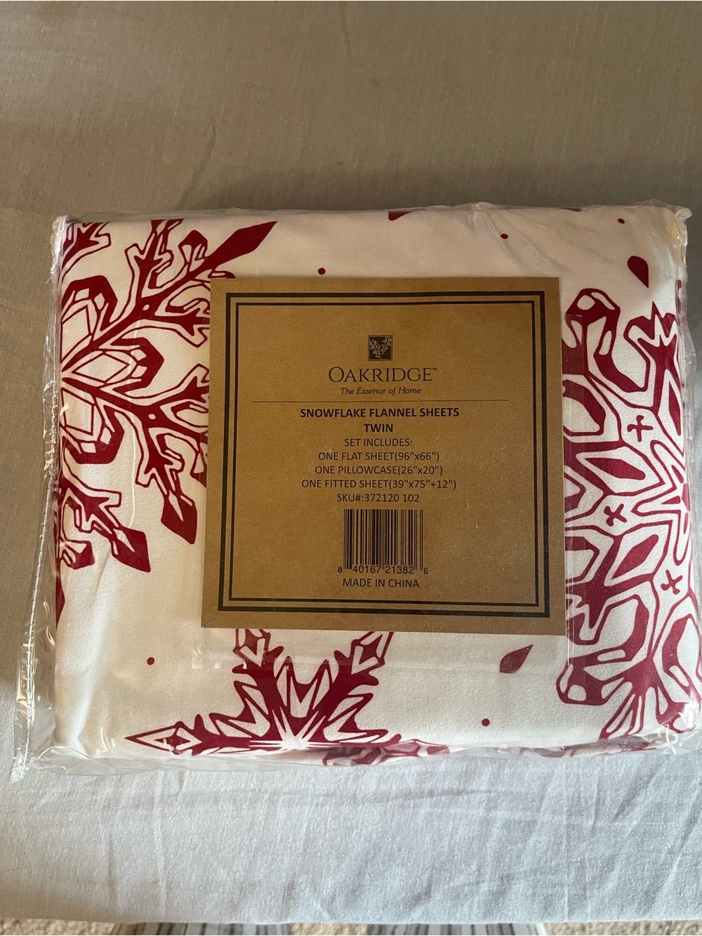 Red Snowflake Flannel Sheet Set - Twin